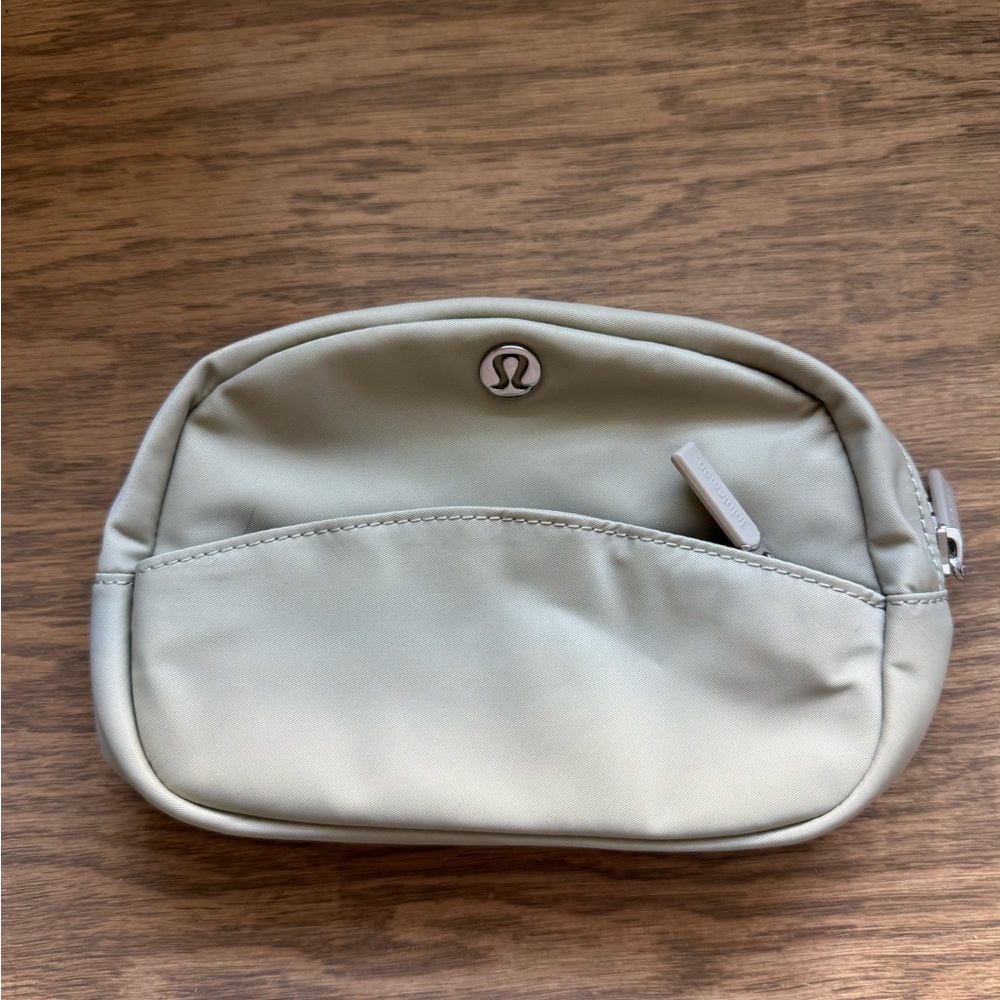 Lululemon Double-Zip Mini Pouch Raw Linen - Picture 2 of 5